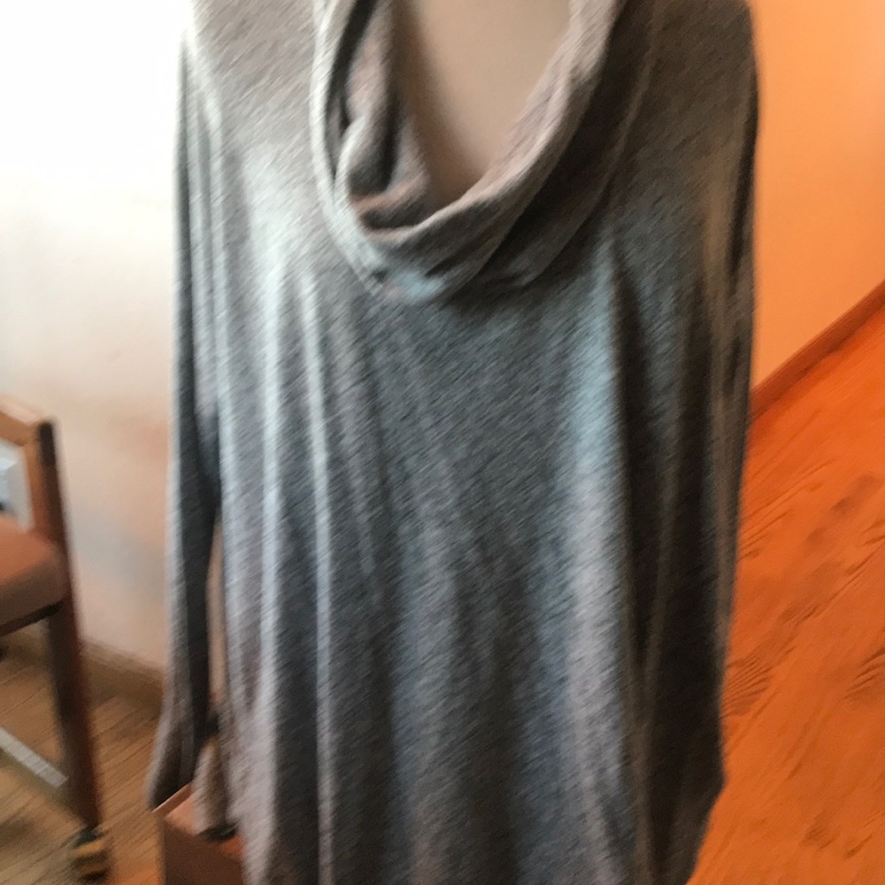 4/$20 Express cowl neck tunic
